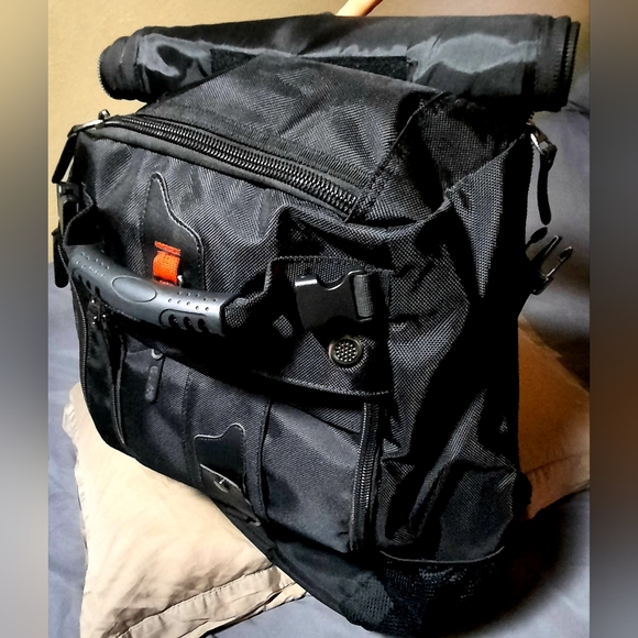 KAKA MULTIFUNCTIONAL BACKPACK - Picture 2 of 9